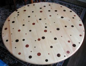 Table en pin et wengé
