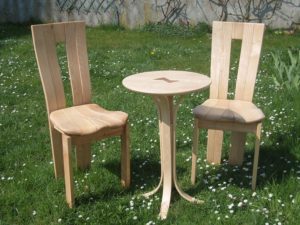 Chaises & guéridon