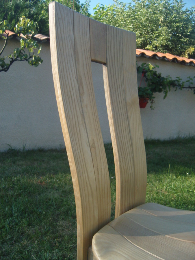Ligne moderne assise + dossier en bois